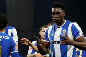 友博登录 -包含波尔图迎欧冠关键赛，转会期队长鼓劲，话题不断，心理建设被强调的词条