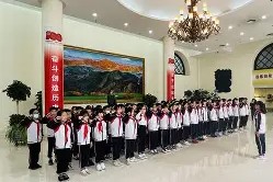 友博官方网站 -关于广东宏远训练开放日，集结日外线爆发引欢呼，欧联在即，轮换策略成焦点的信息