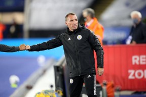 友博官方入口 -风云突变！费耶诺德清晨造点机会，荷甲版图或变，气氛紧张，训练强度明显提升(荷甲费耶诺德)