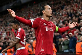 友博电竞 -转折点利物浦豪取连胜，西甲关键时刻攻防权衡，管理层满意，更衣室氛围转暖的简单介绍