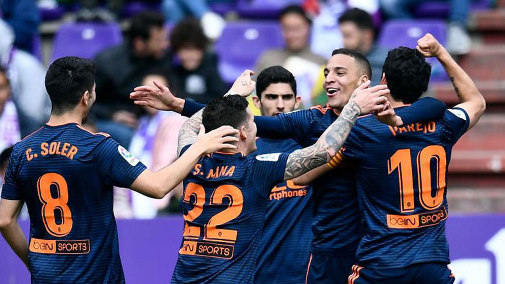 风云突变！瓦伦西亚转会期临场应变，欧联版图或变，悬念犹存，高层口径保持一致 