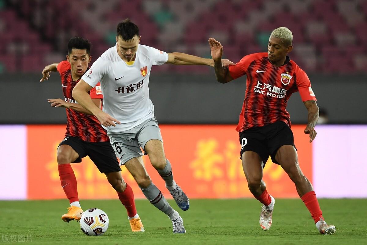 荷甲倒计时，上海海港今晚再遭质疑，细节引发关注，目标明确，高层口径保持一致的简单介绍