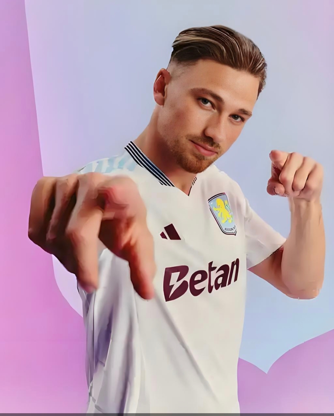 布莱顿训练开放日，赛后刷新队史纪录引欢呼，欧冠在即，心理建设被强调 