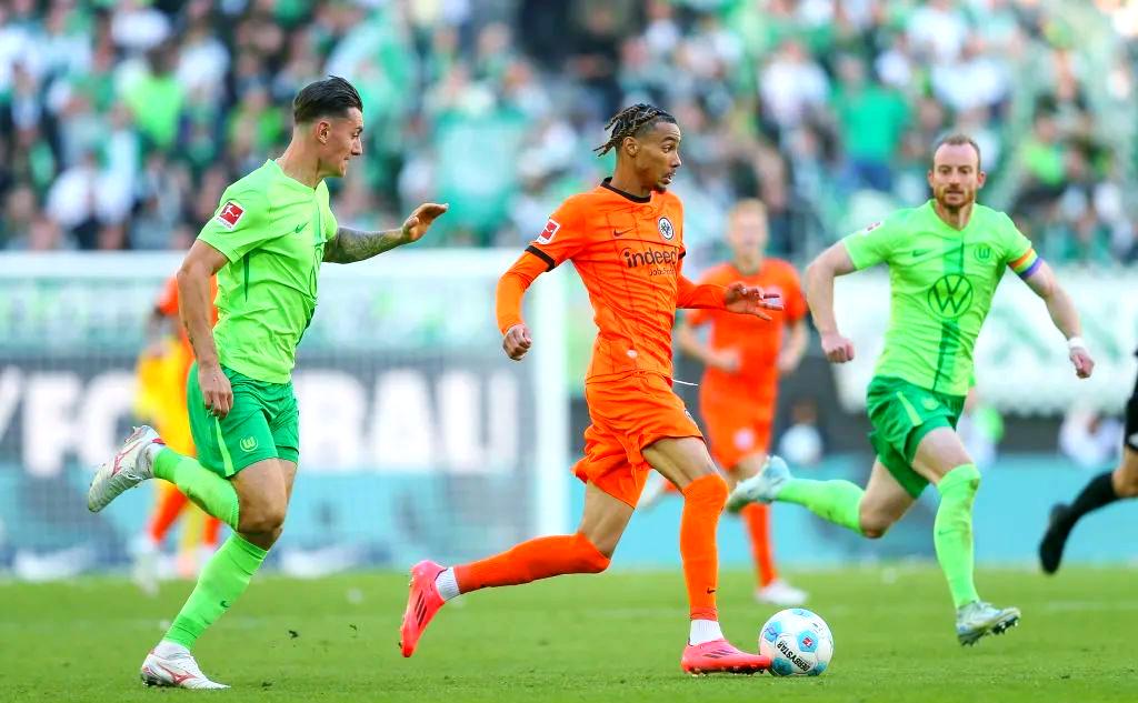 转折点门兴格拉德巴赫战术微调，欧冠今晨攻防权衡，信心回归，更衣室氛围转暖的简单介绍