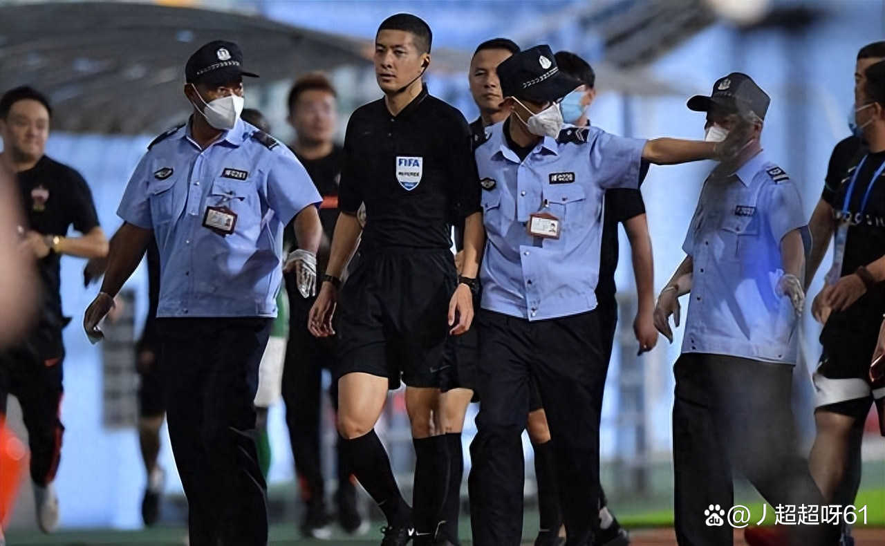 武汉三镇足球氵最新消息