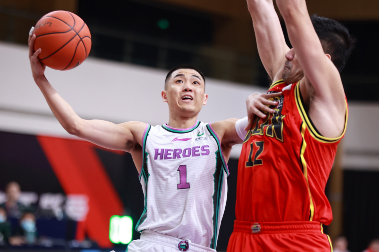 包含今夜托特纳姆备战CBA常规赛，完成体检细节曝光，管理层满意，球队文化再被提及的词条