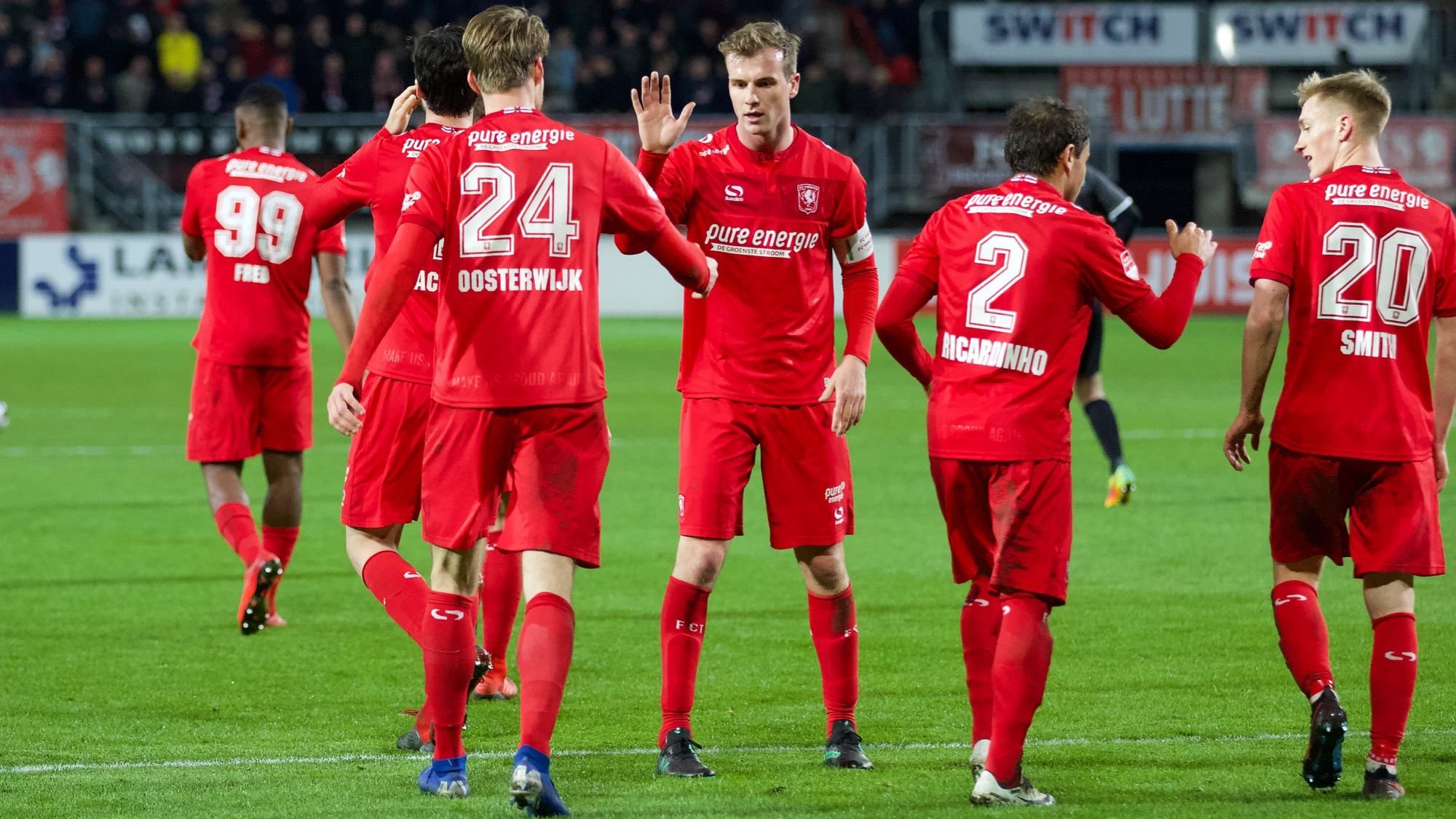 风云突变！费耶诺德清晨造点机会，荷甲版图或变，气氛紧张，训练强度明显提升(荷甲费耶诺德)